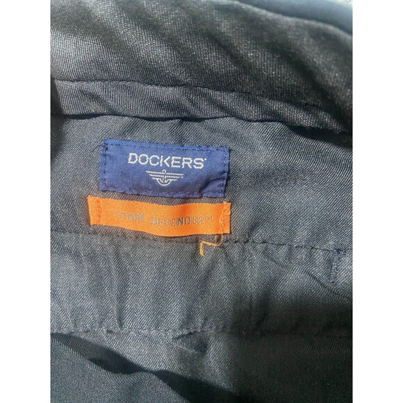 Dockers Stain Defender Dress Pants Mens 36X32 Black Pleated Cuffed Slash Pockets - Picture 8 of 10